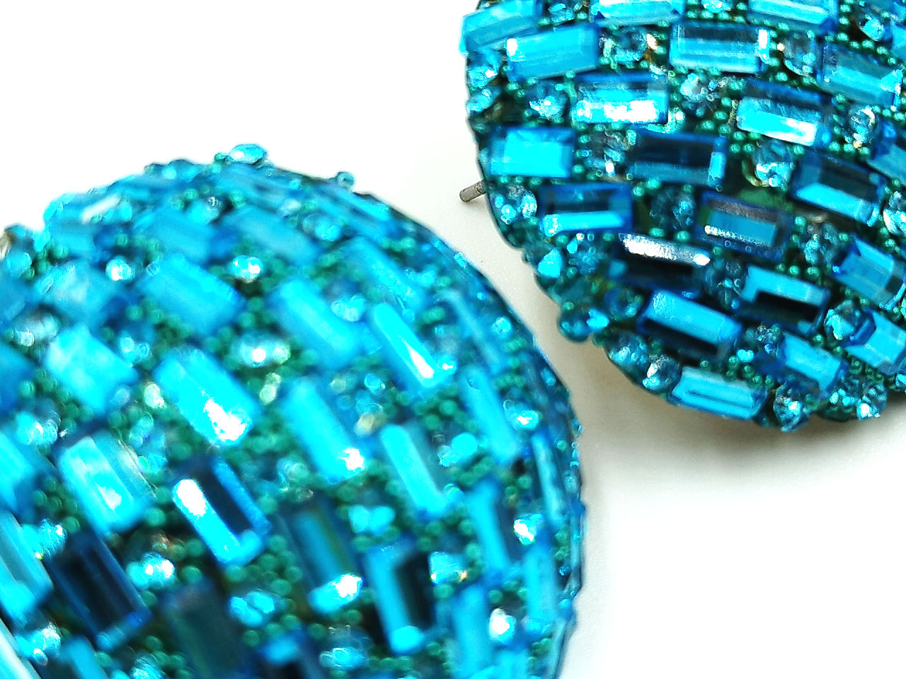 lampsi-tou-okeanou-skoularikia-sferes-me-tyrkoyaz-stras-2