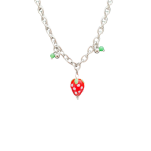 Ασημένιο Κολιέ με Κρεμαστή Φράουλα και Πράσινες Χάντρες